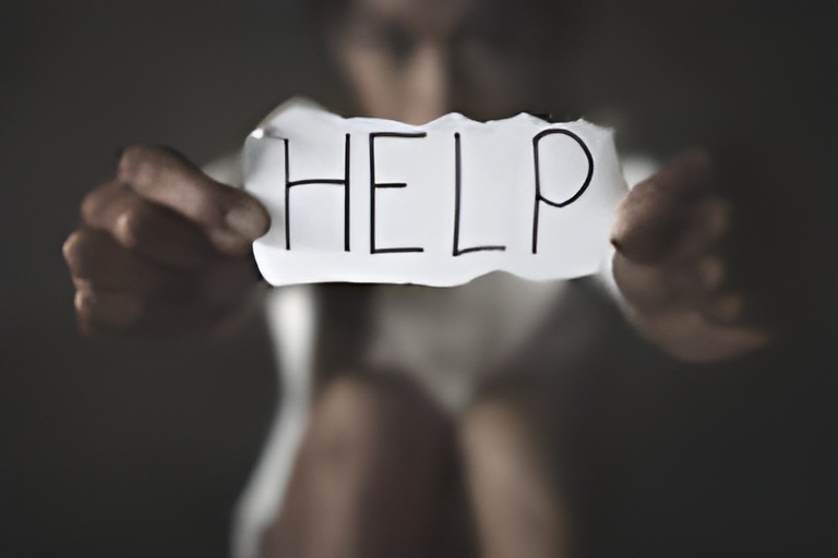 help a girl asking for help from sex trafficking